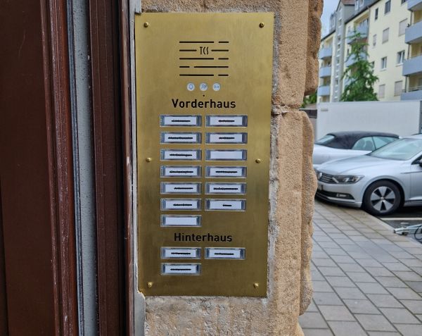 Zählerschrank Modernisierung Nürnberg Moderner Zählerschrank Mehrfamilienhaus nach Sanierung Elektroinstallation Nürnberg Stein