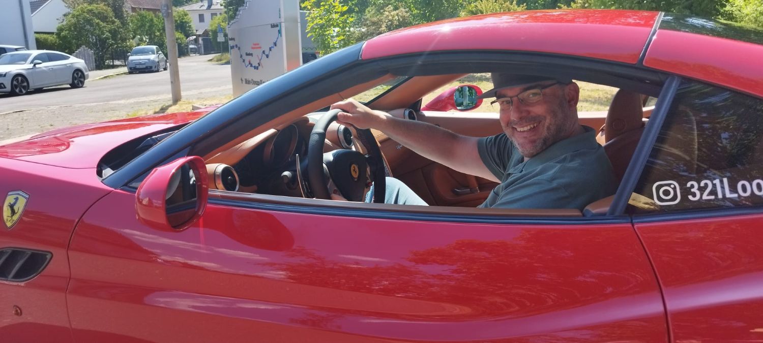 Elektriker Nürnberg Inhaber Elektro Reichel unterwegs in Nürnberg